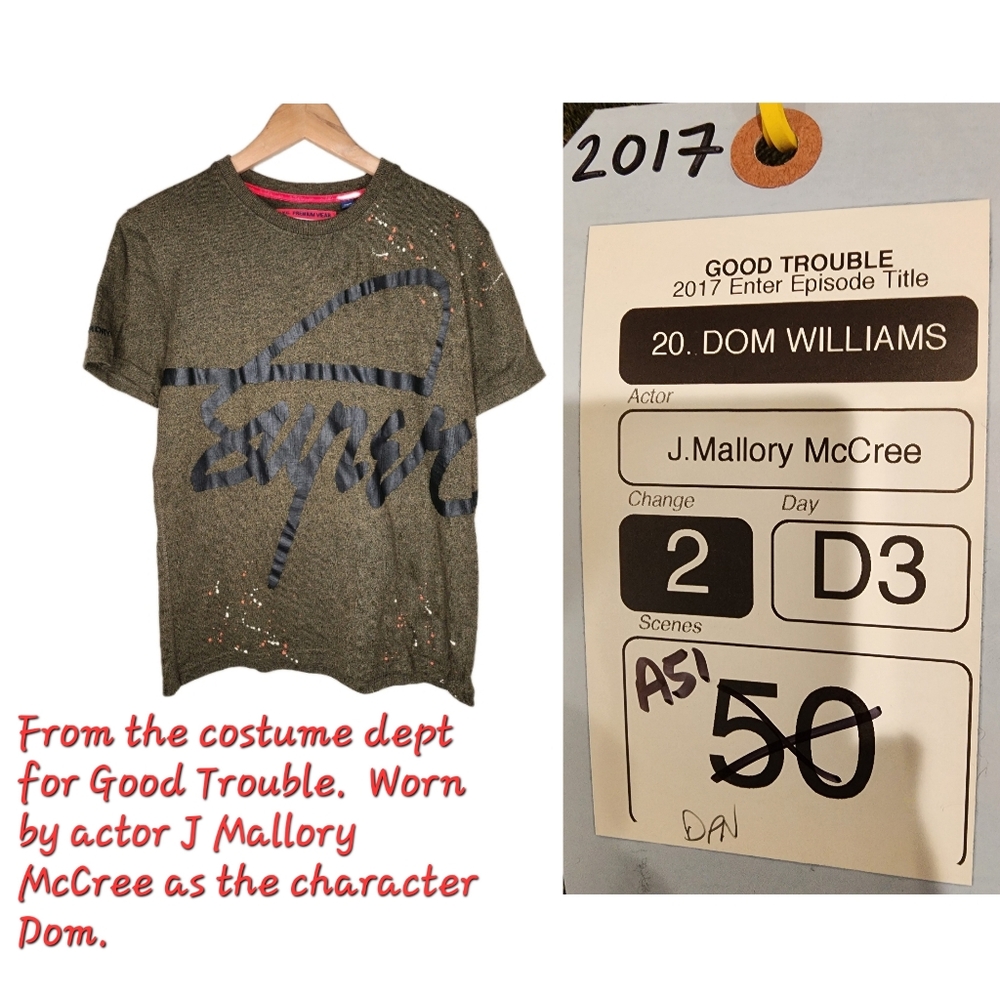 Superdry Cursive Logo Tee in Black Olive Grit Size M